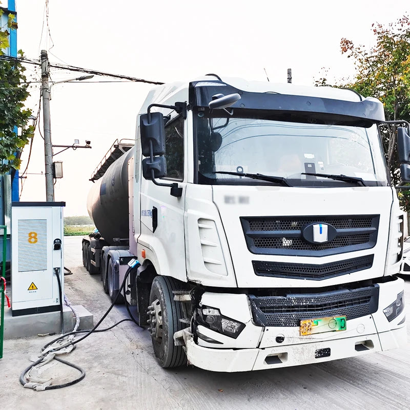 YUGONG High Quality 400kW Double Gun Ultra-fast EV Charger Piles for Electric Buses Truck Electric Vehicle Charging Station